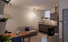 The 6 Apartments